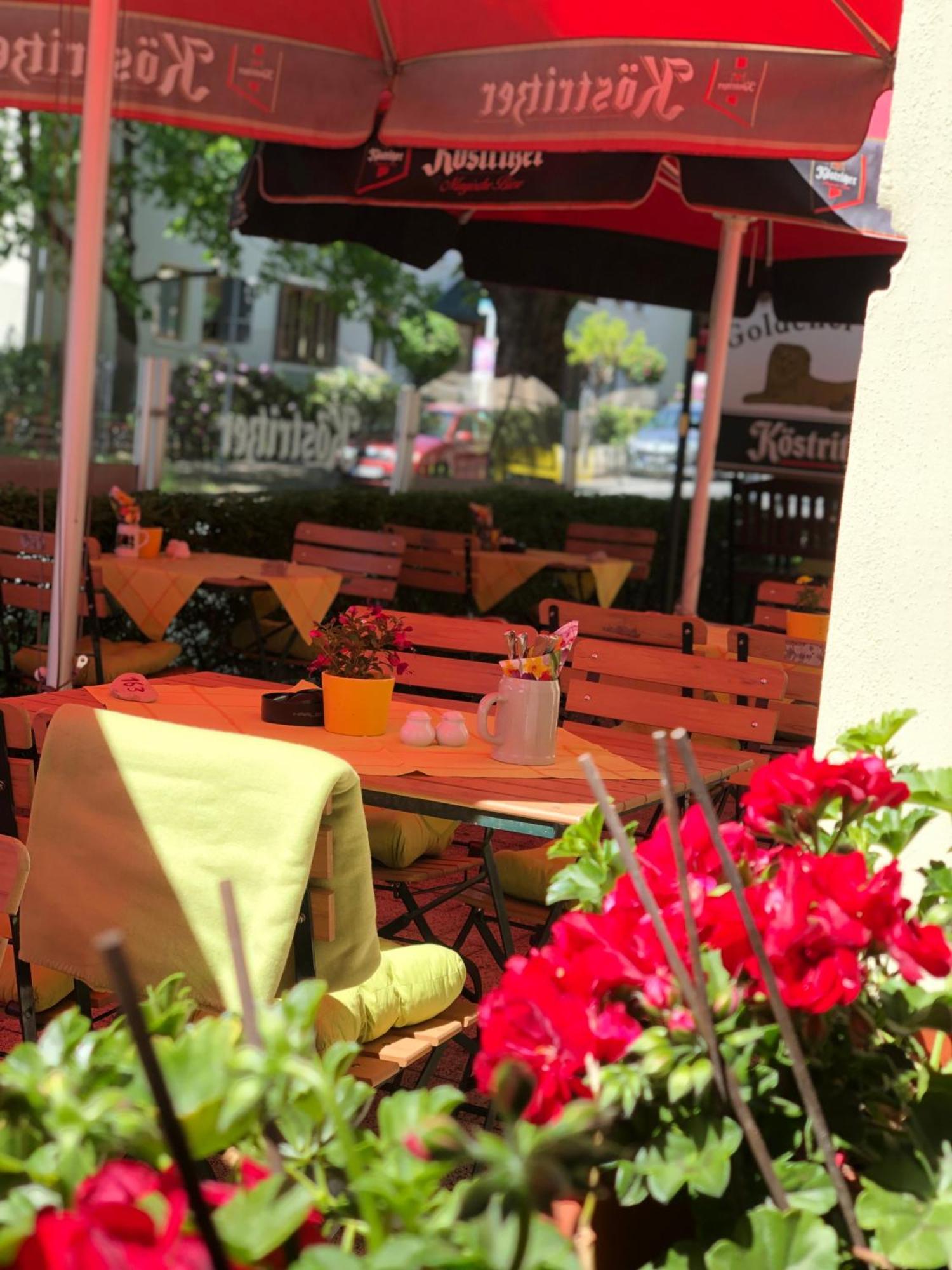 Traditionsgasthaus Goldener Loewe Riesa Restaurant & Pension Exterior foto